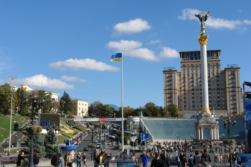 Вид на місце, де стояв Будинок Гінзбурга: Майдан Незалежності, вересень 2012 року